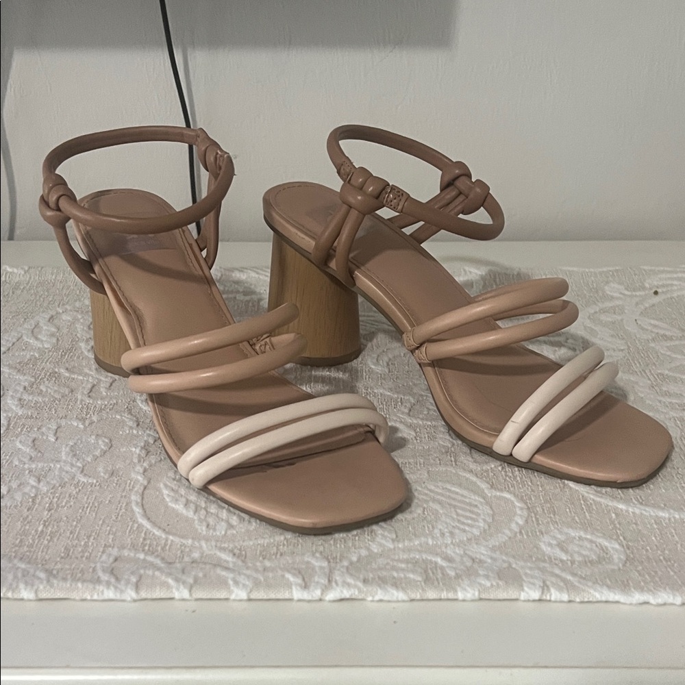 Dolce Vita Elegant Tan and Cream Strappy Heels